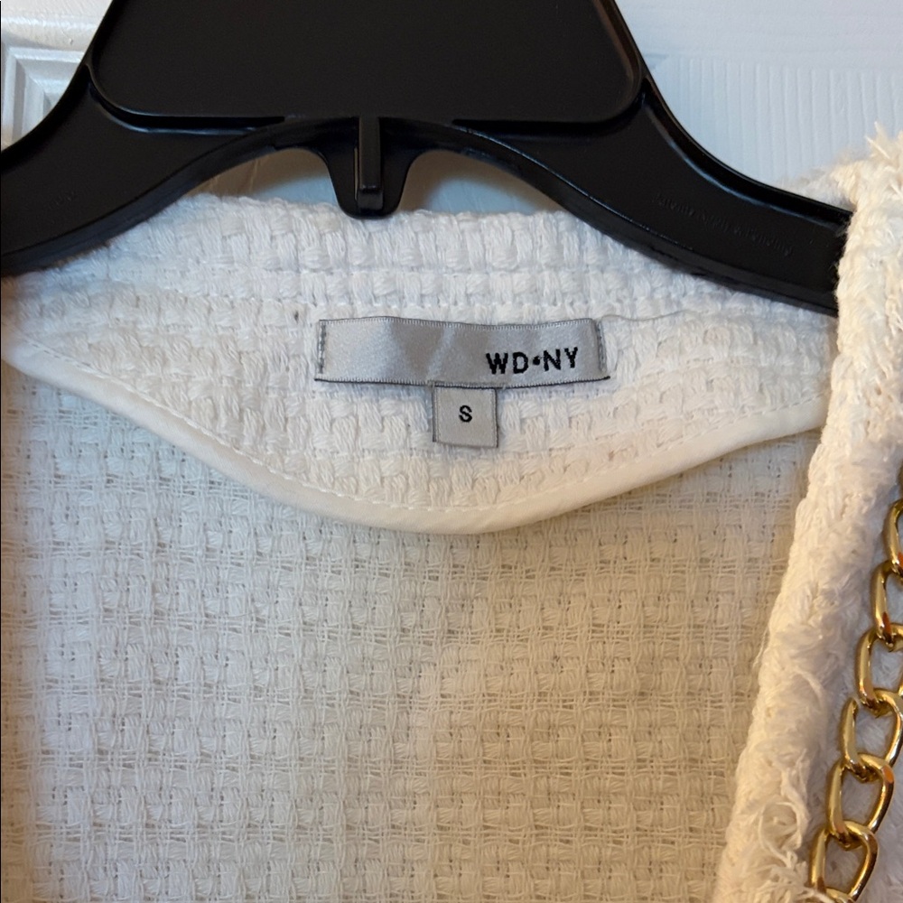 Spring White Tweed Blazer - Picture 2 of 6